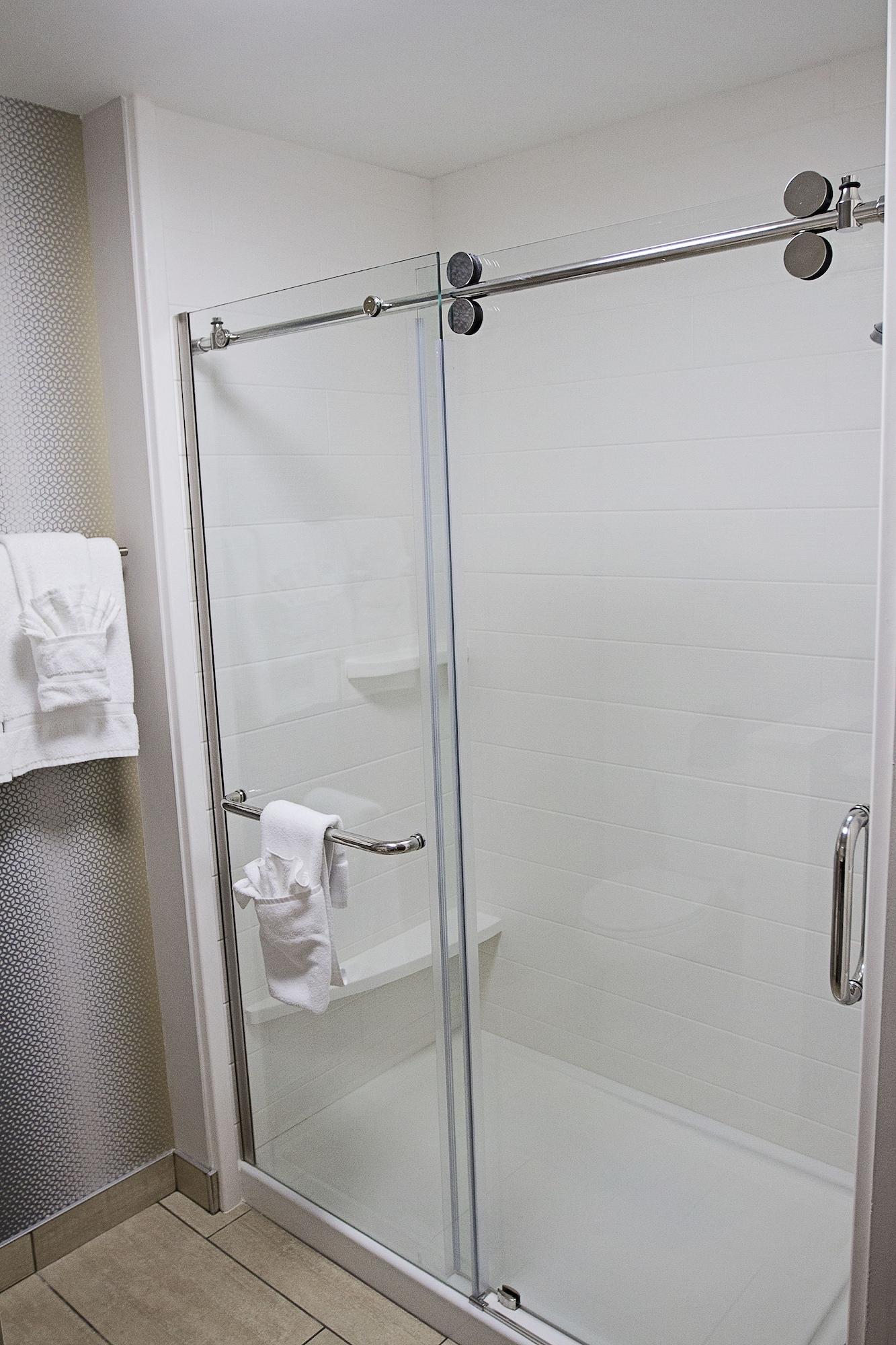 Holiday Inn Express & Suites Greenwood Mall By Ihg Esterno foto