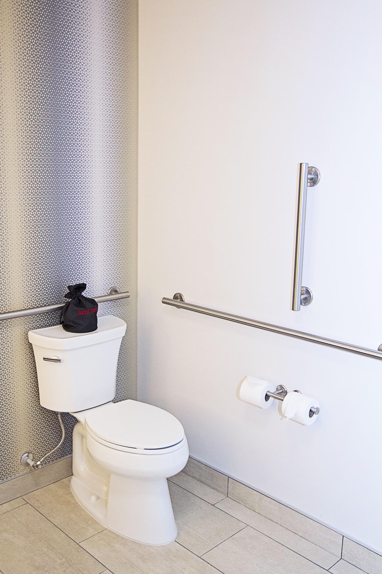 Holiday Inn Express & Suites Greenwood Mall By Ihg Esterno foto