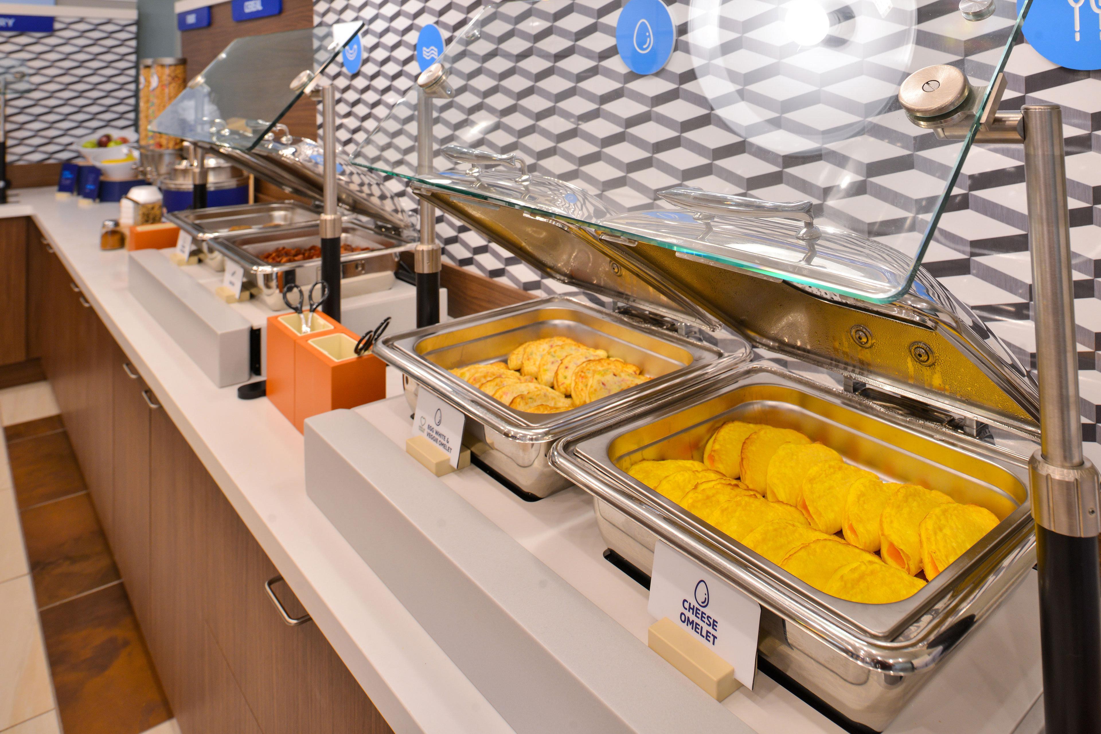 Holiday Inn Express & Suites Greenwood Mall By Ihg Esterno foto
