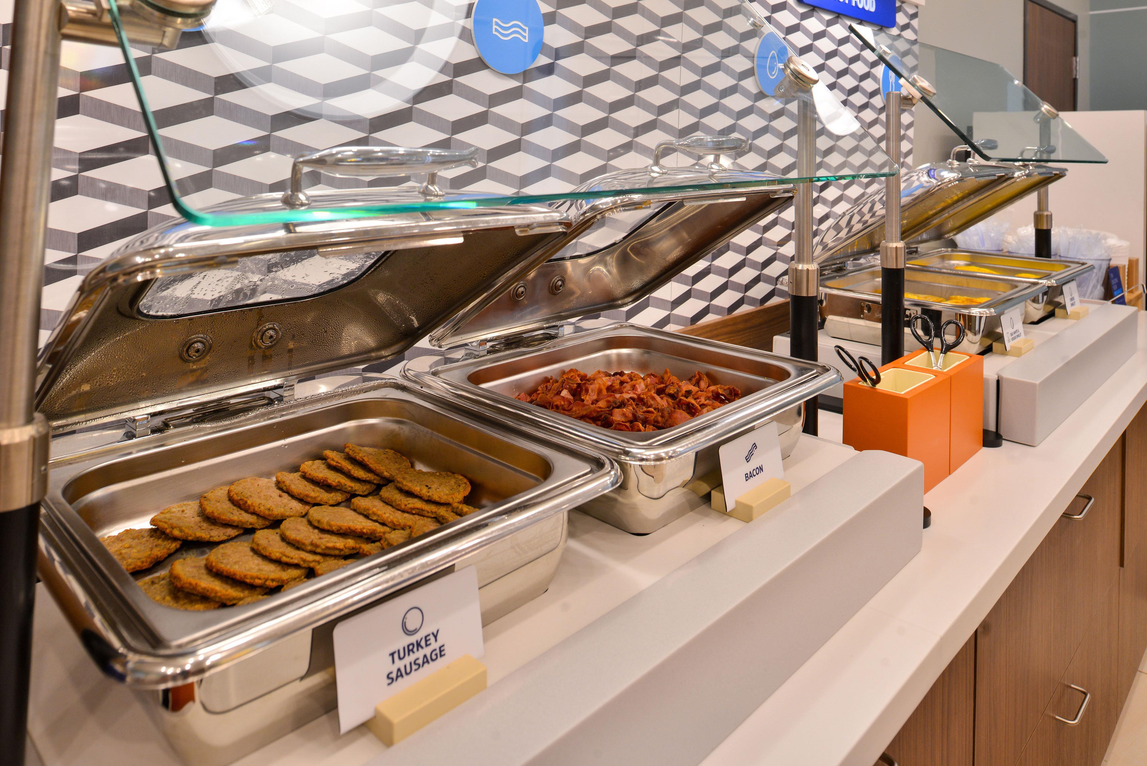 Holiday Inn Express & Suites Greenwood Mall By Ihg Esterno foto