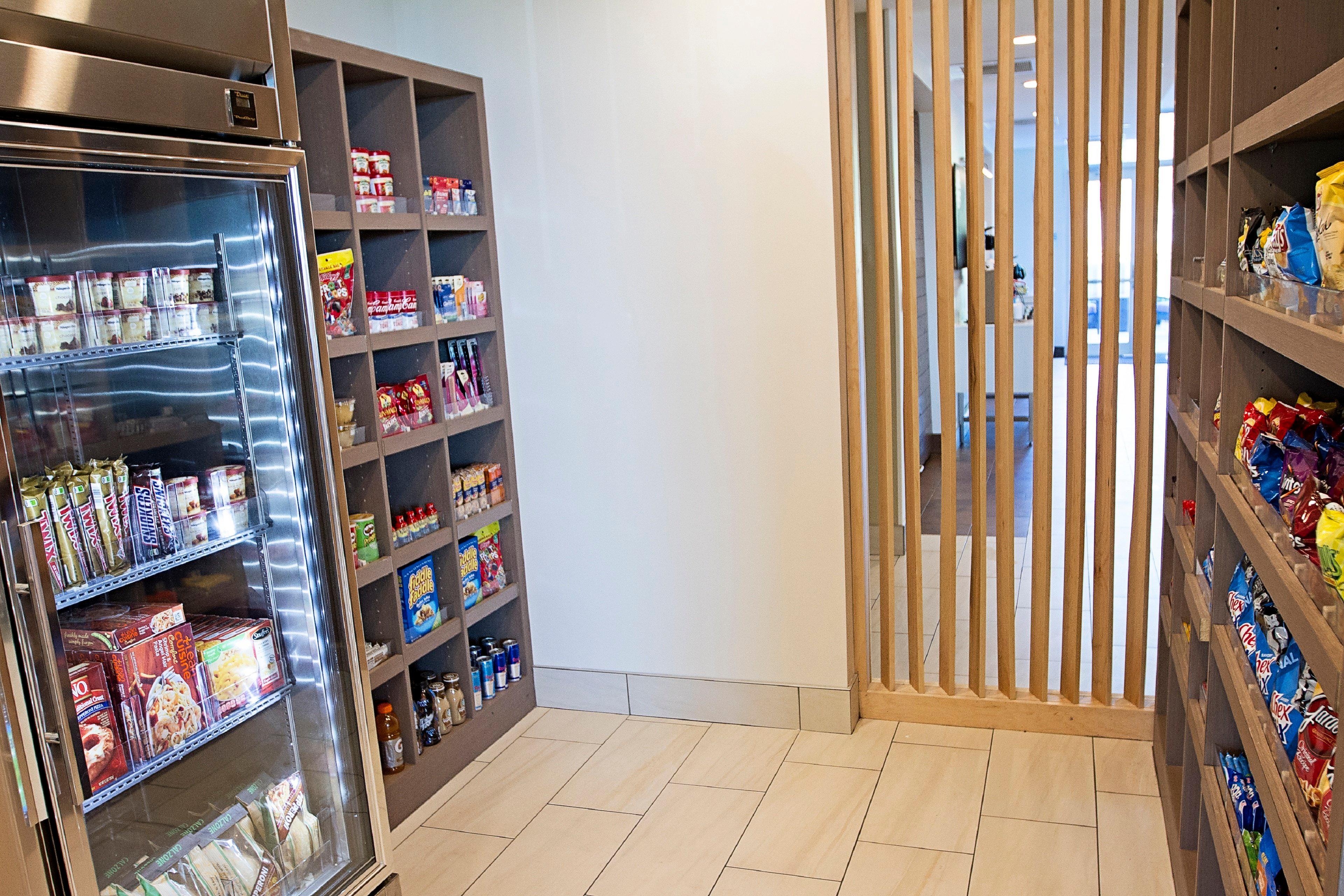 Holiday Inn Express & Suites Greenwood Mall By Ihg Esterno foto