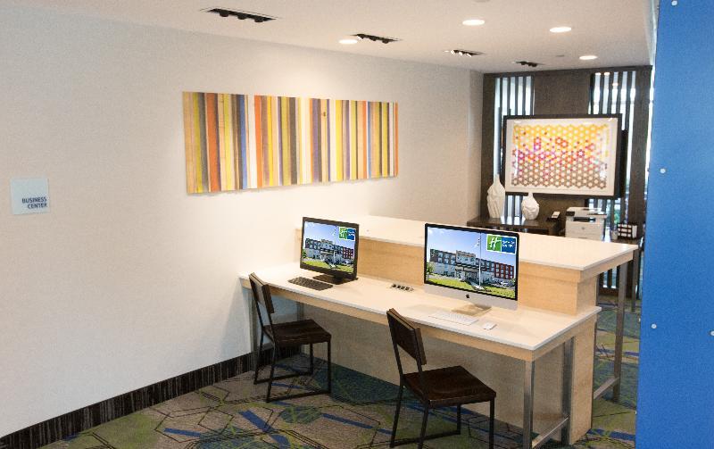 Holiday Inn Express & Suites Greenwood Mall By Ihg Esterno foto